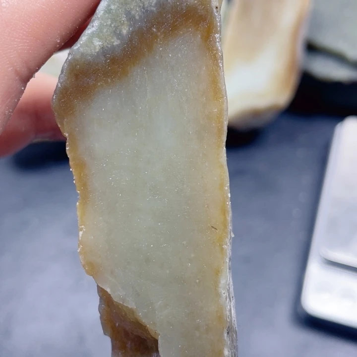 和田玉（糖玉）未镶嵌珠宝半成品