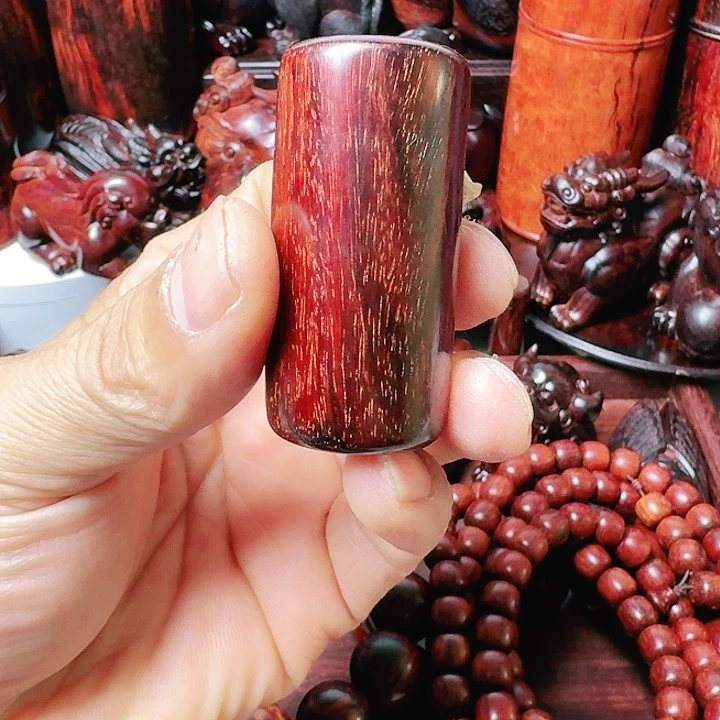 檀香紫檀（小叶紫檀）何**暖