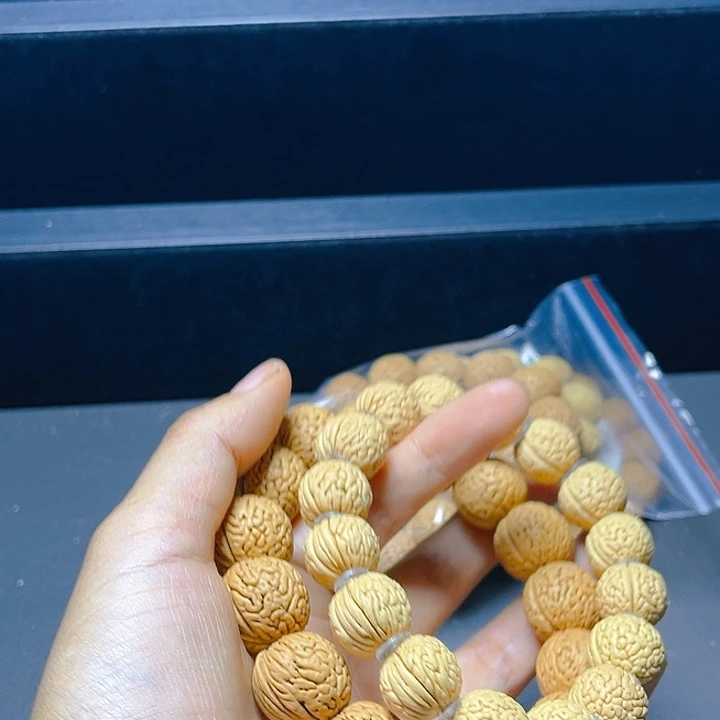 鹿***鹿桃核吊坠桃核手串