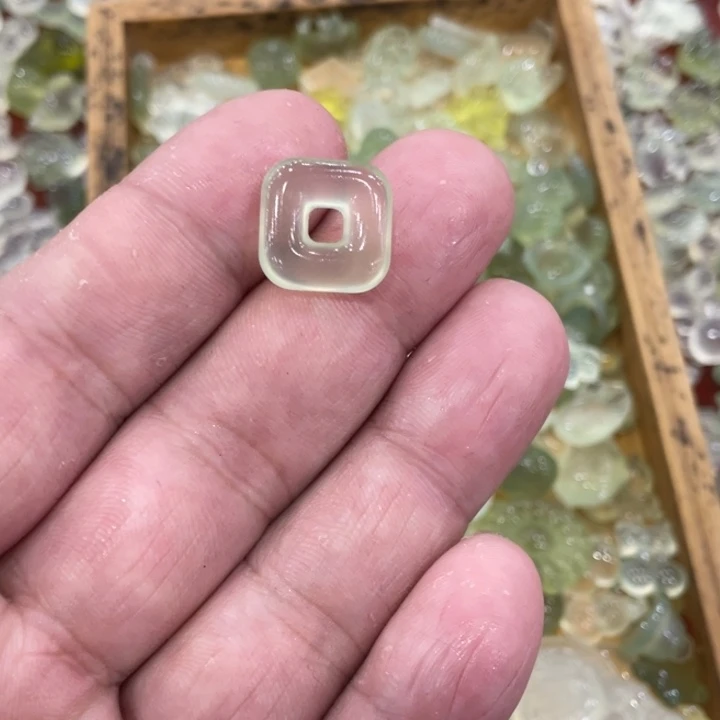 蛇纹石玉合金颈饰
