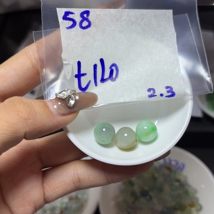 定制翡翠未镶嵌不