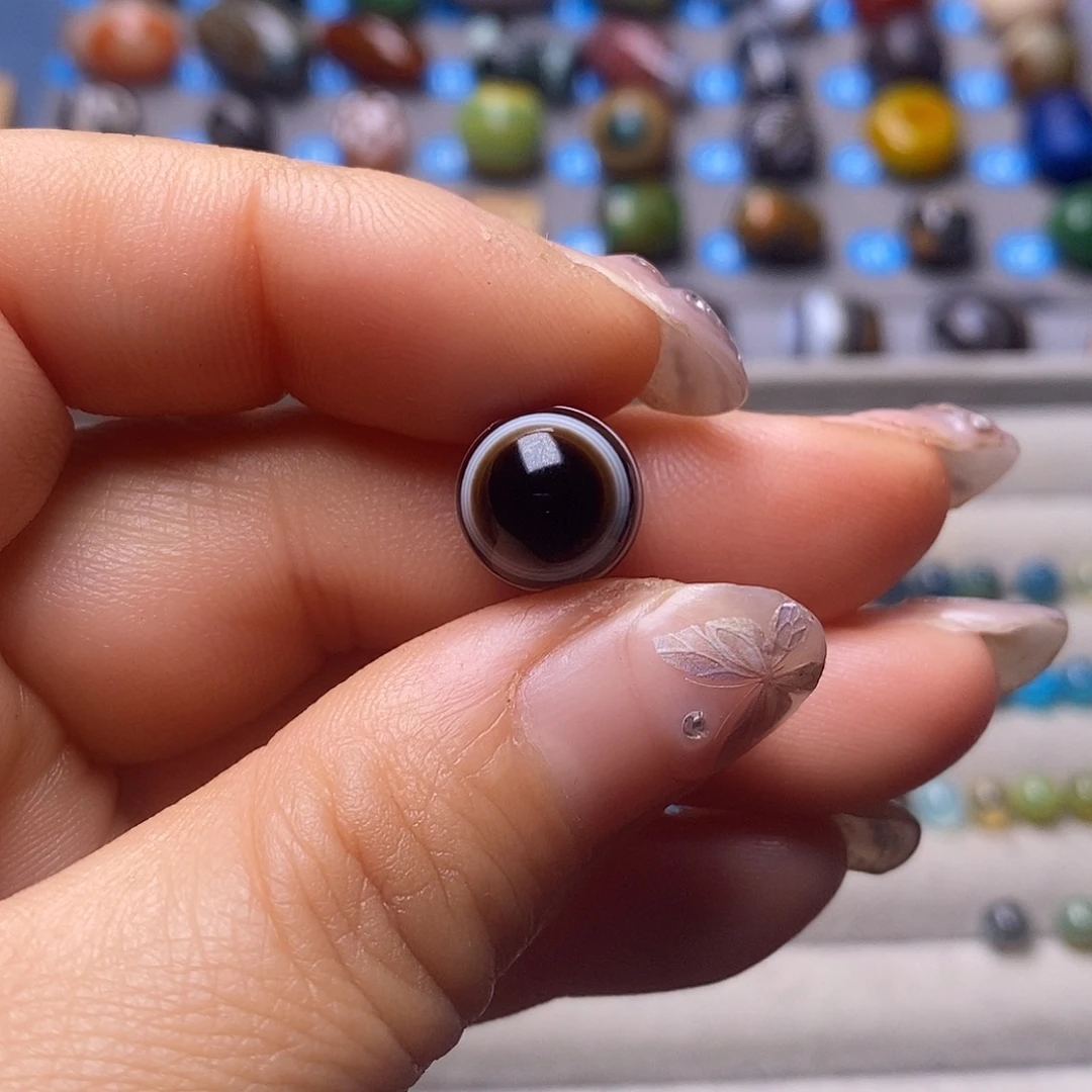 迪***6玛瑙/玉髓未镶嵌颈饰