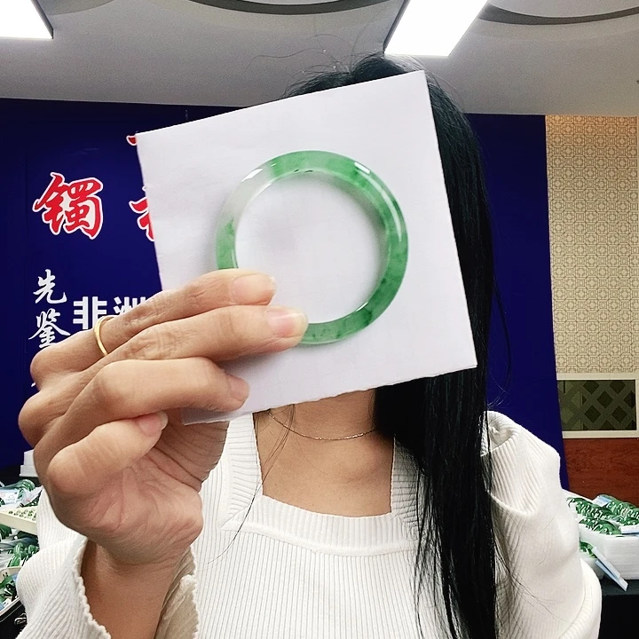 石英质玉未镶嵌手镯