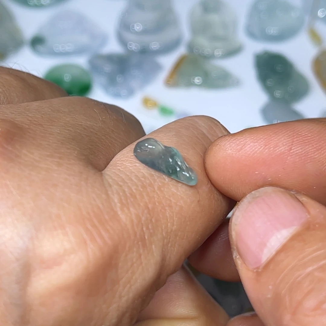 定制翡翠未镶嵌山