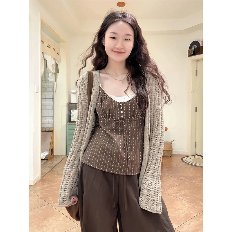 韩系v领麻花针织衫女秋季修身显瘦气质毛衣上衣纯欲内搭宽松裤子