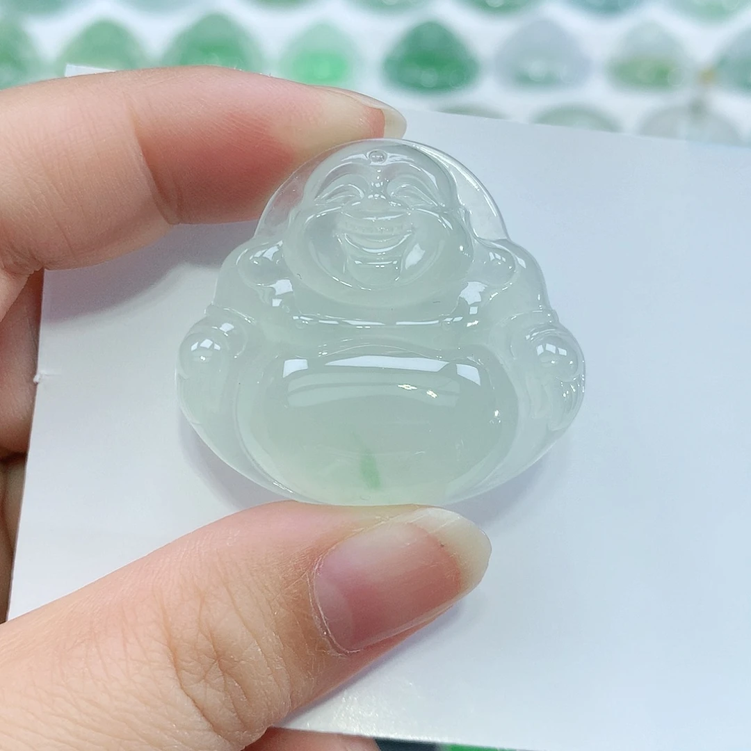 翡翠未镶嵌颈饰佛