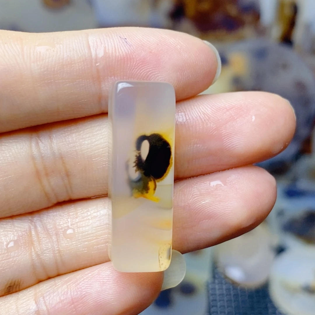 玛瑙/玉髓未镶嵌珠宝奇石