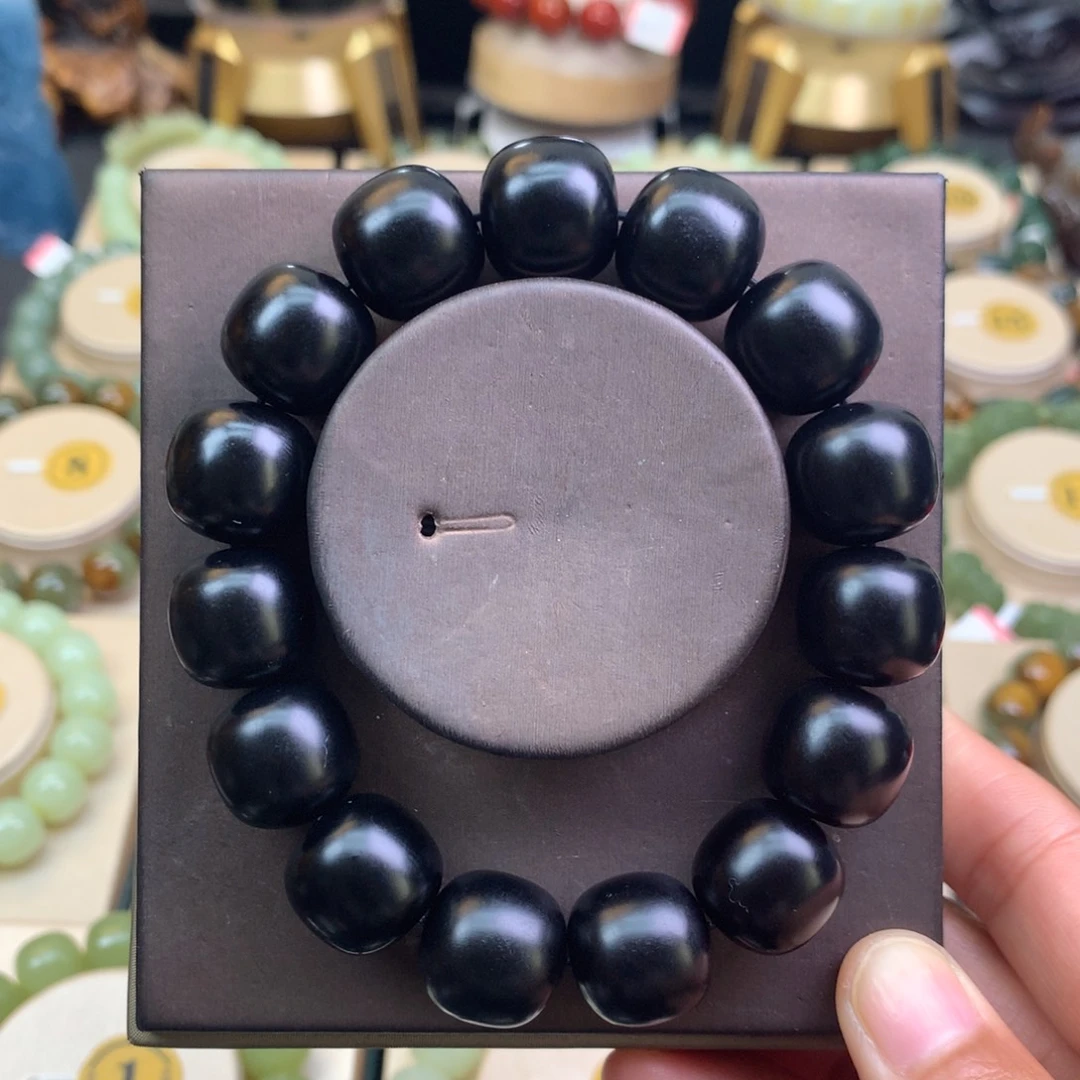 和田玉未镶嵌手串