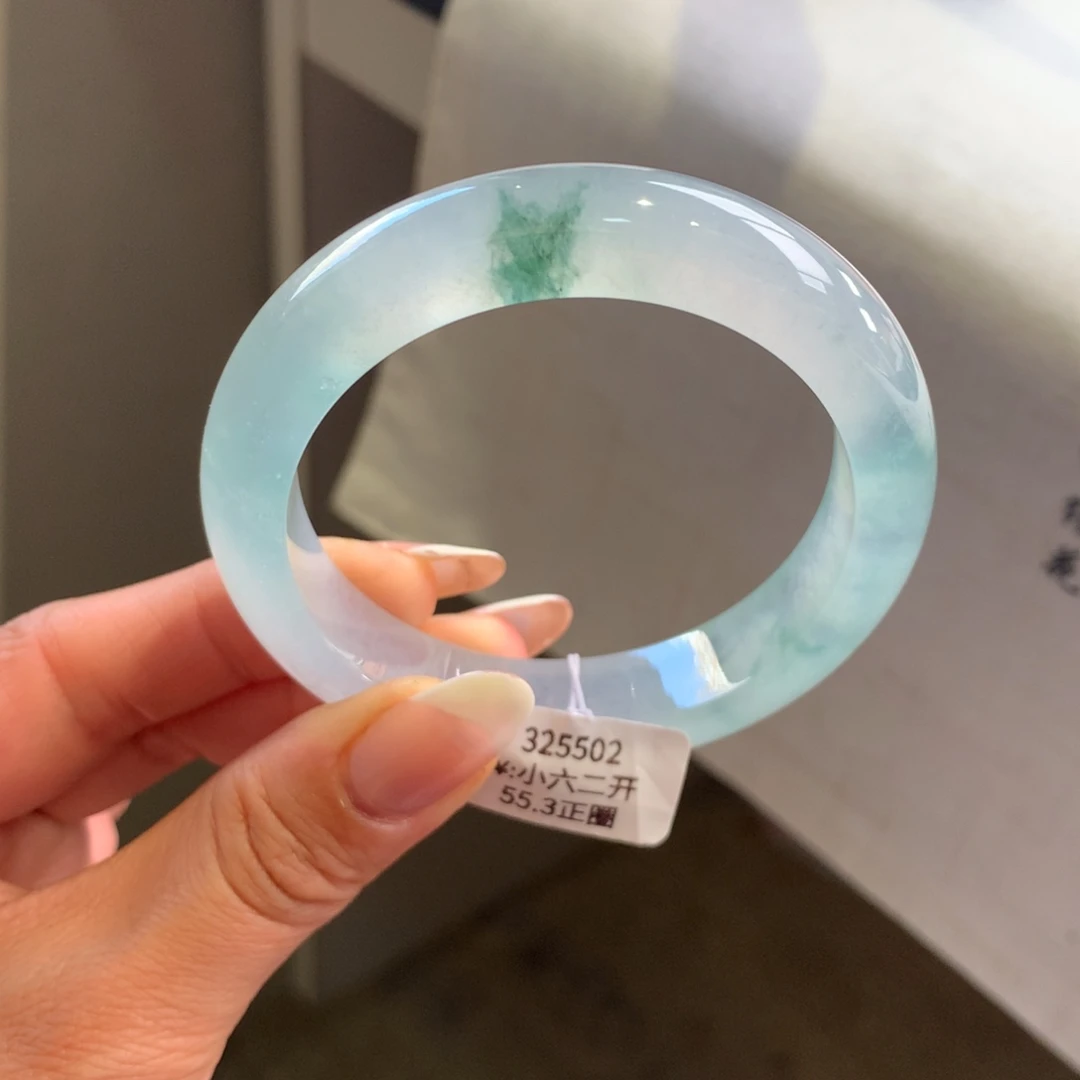 翡翠手镯未镶嵌正冰化高冰飘花55.3正圈（具体询价）