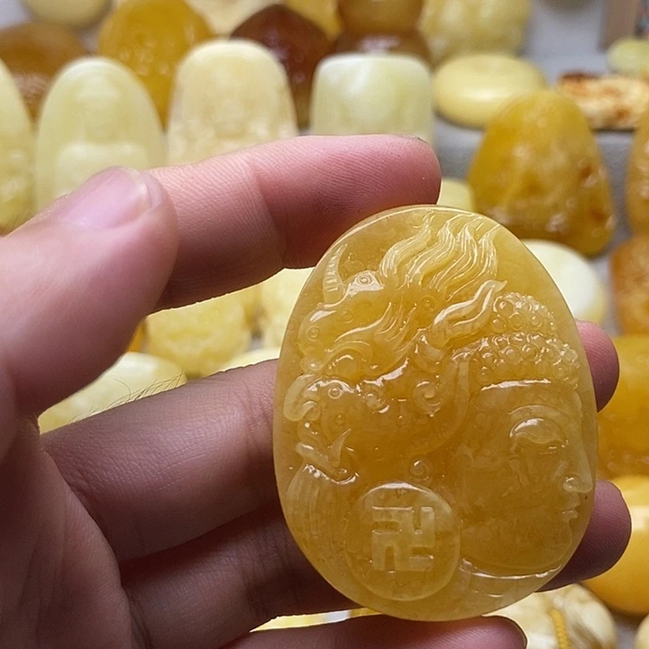 琥珀颈饰未镶嵌琥珀蜜蜡吊坠