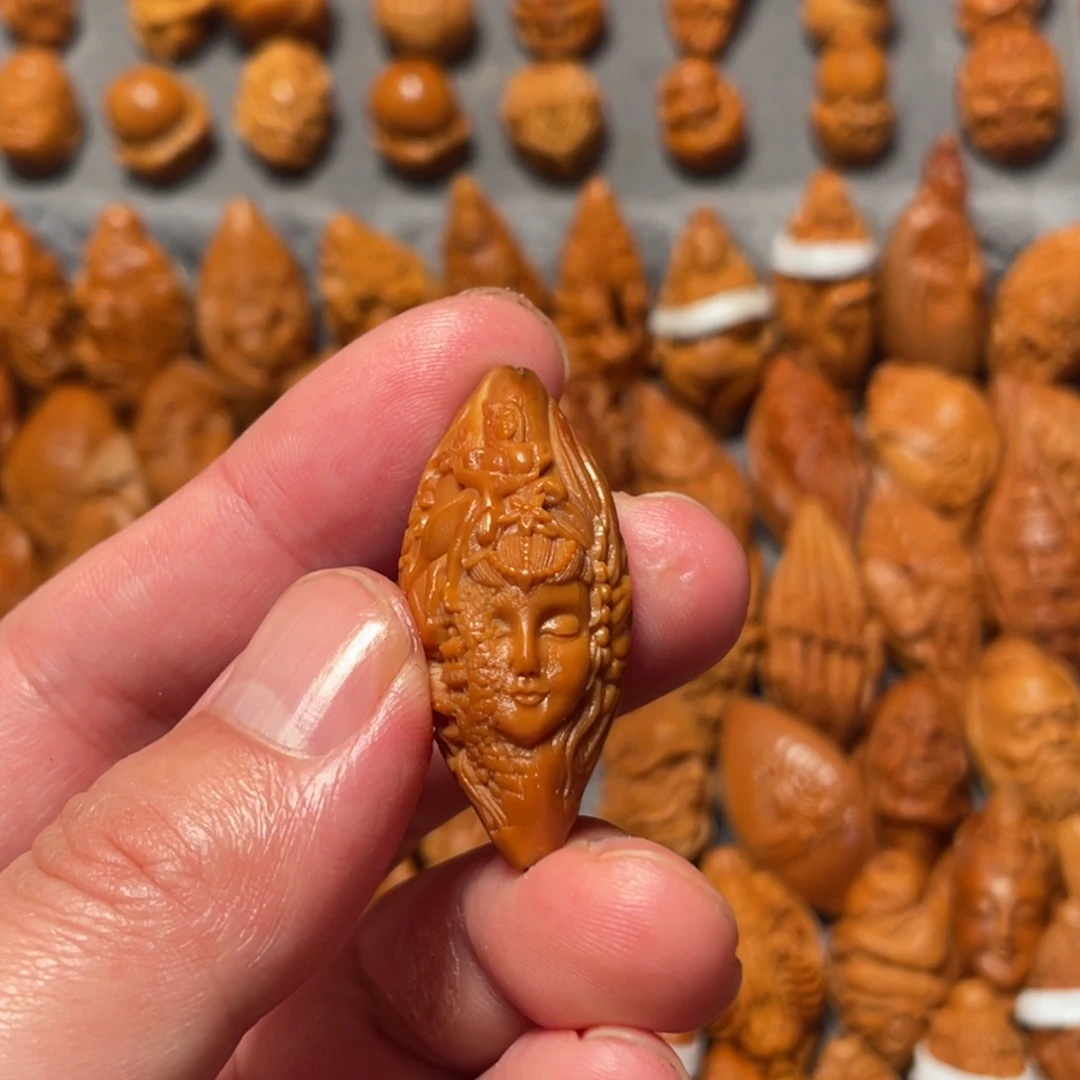 手串/手链橄榄核楼兰美女