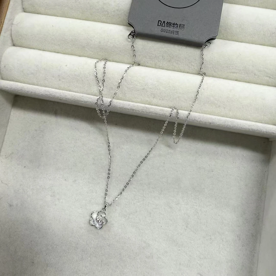 坠链均925银合成锆石 时尚简约花花吊坠项链 1614