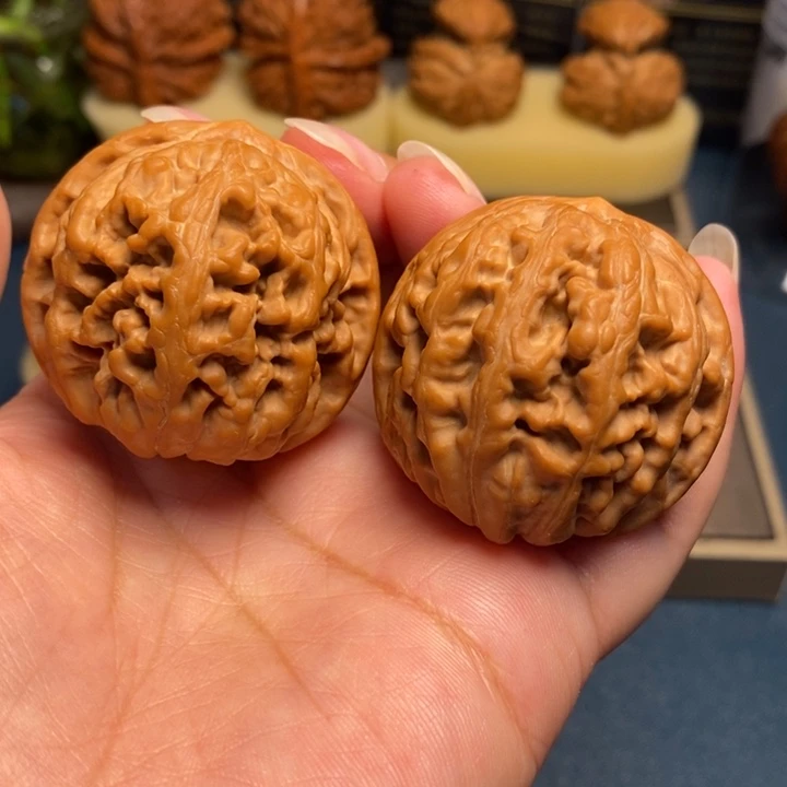 【闪购商品】文玩核桃把件凤凰台