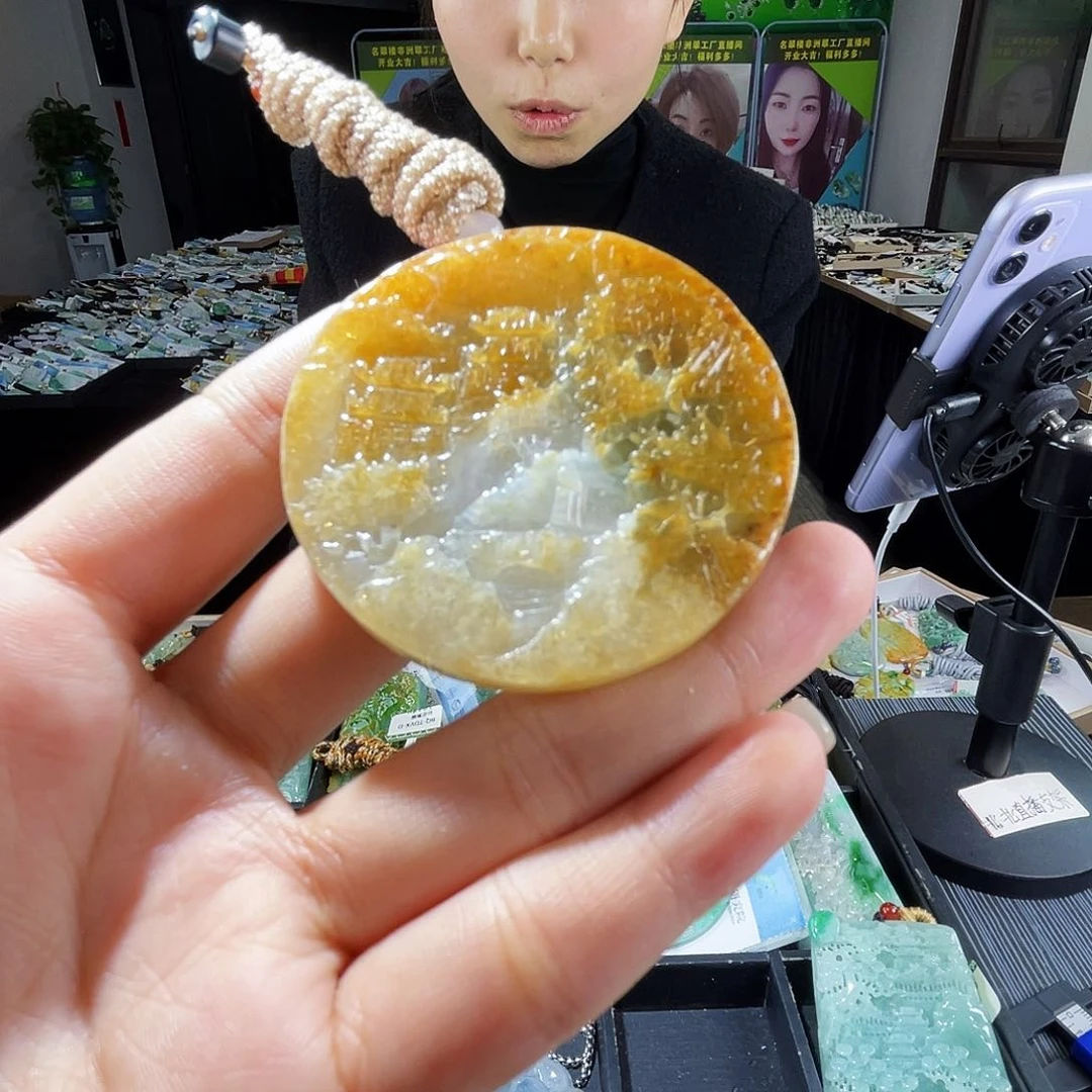 颈饰未镶嵌翡翠一