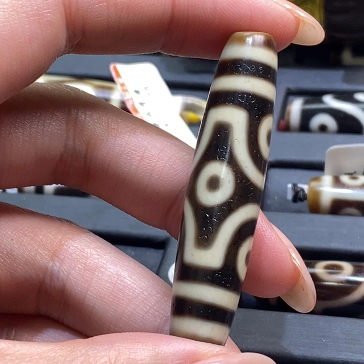 杰***哥玛瑙/玉髓（覆膜）未镶嵌颈饰