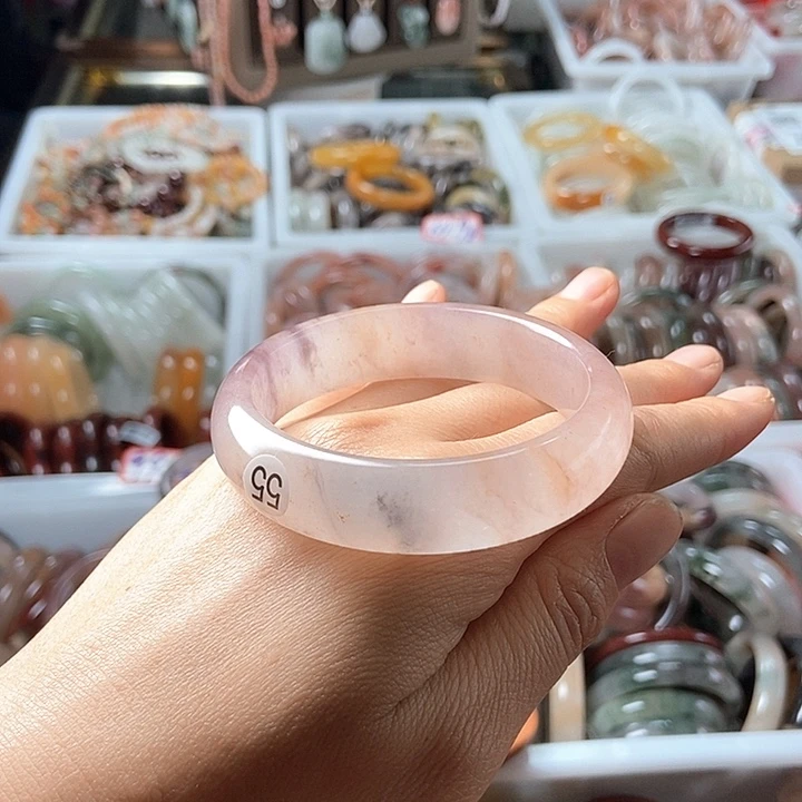 *****石英质玉未镶嵌手镯