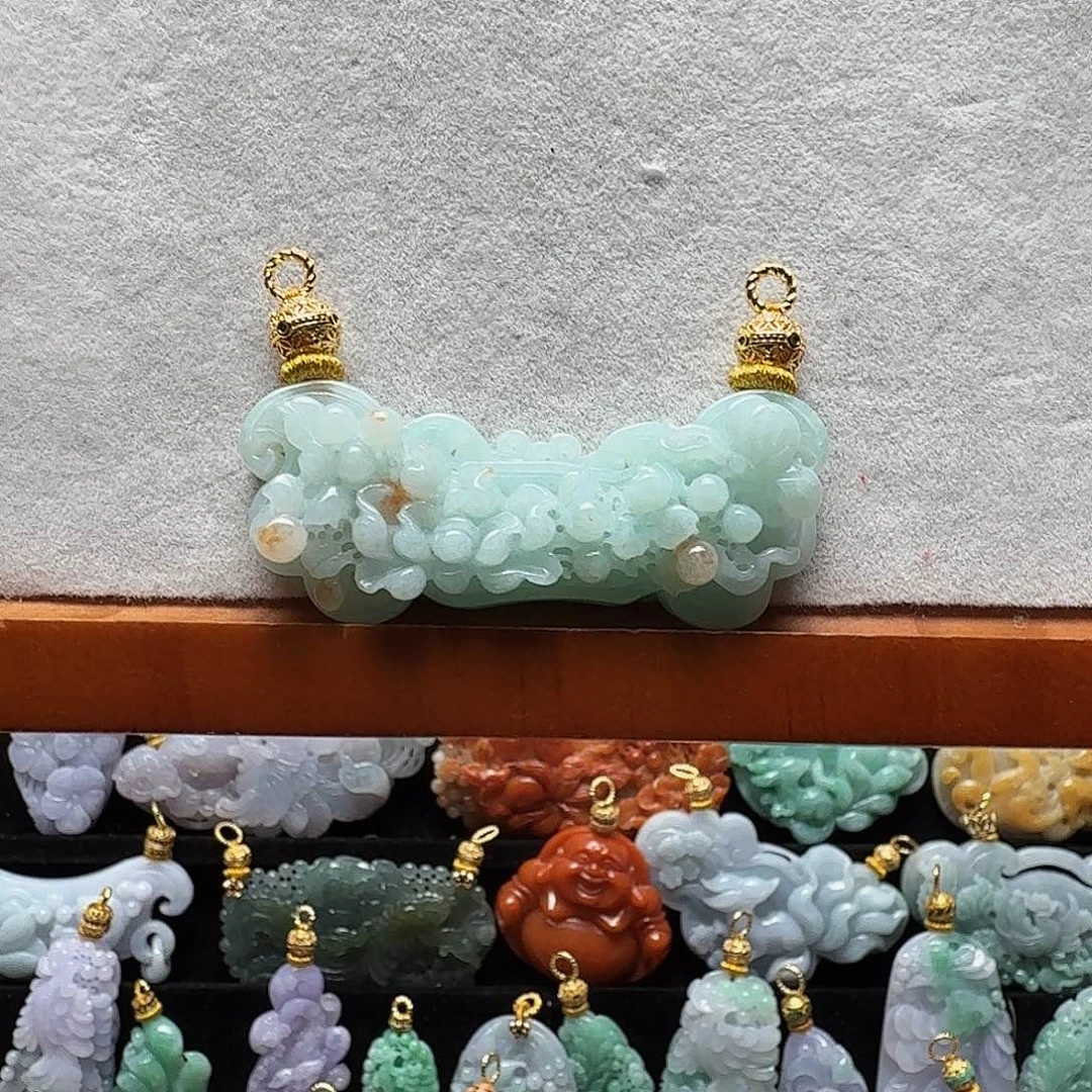 吊坠(赠链)未镶嵌翡翠