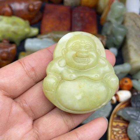 蛇纹石玉未镶嵌颈饰68