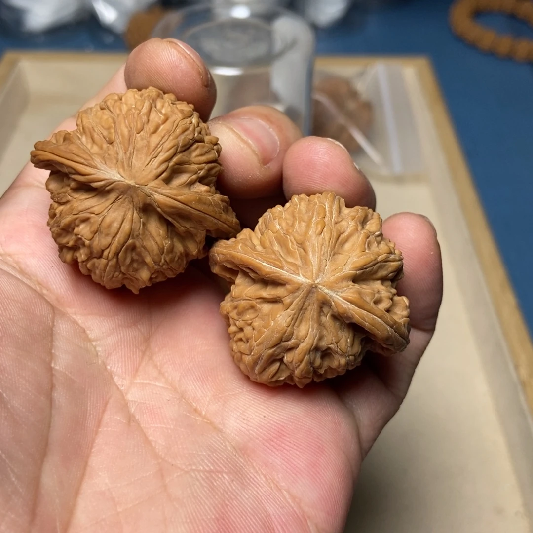 走***风把件文玩核桃磨盘东