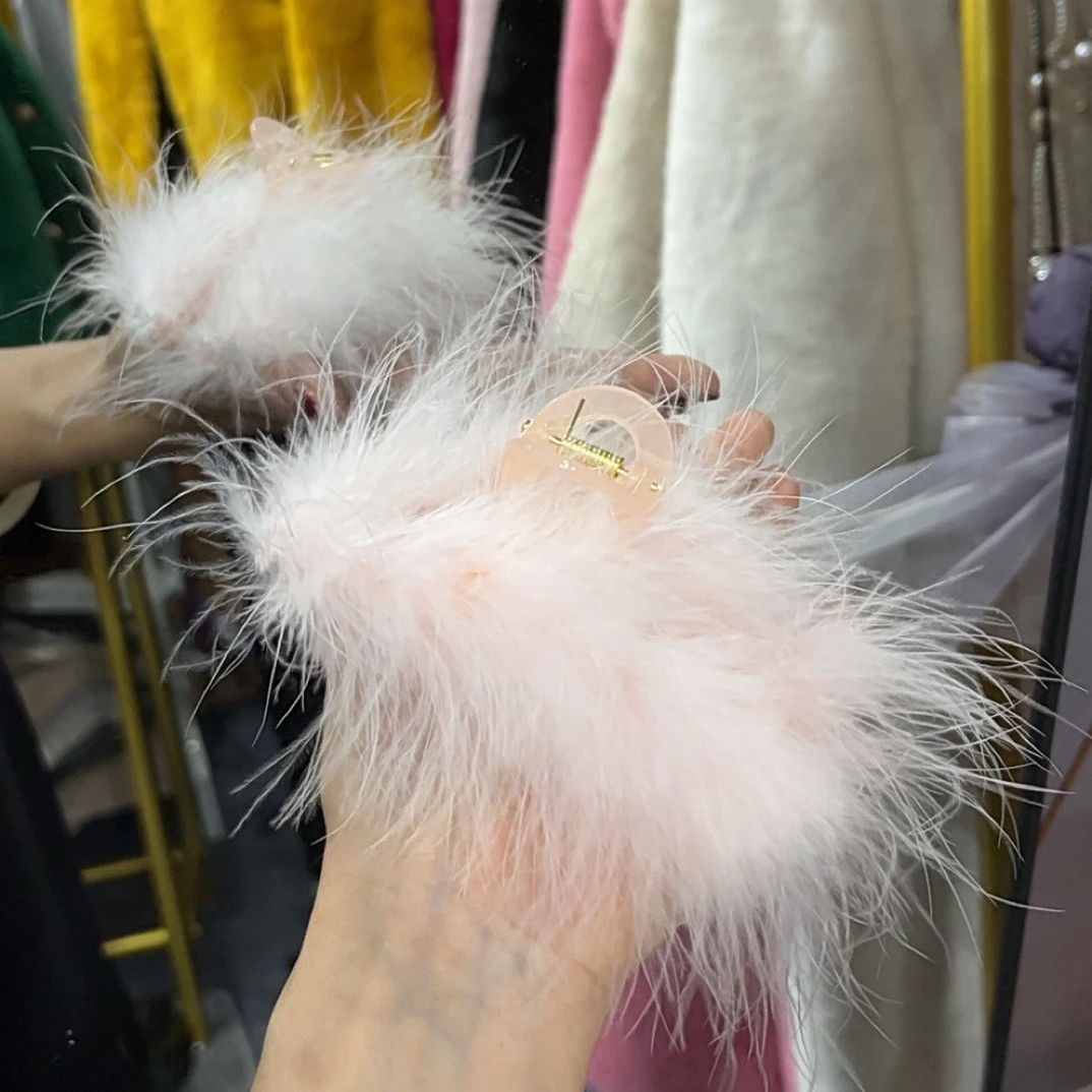 复古好看搭配毛毛衣淡粉色服装搭配