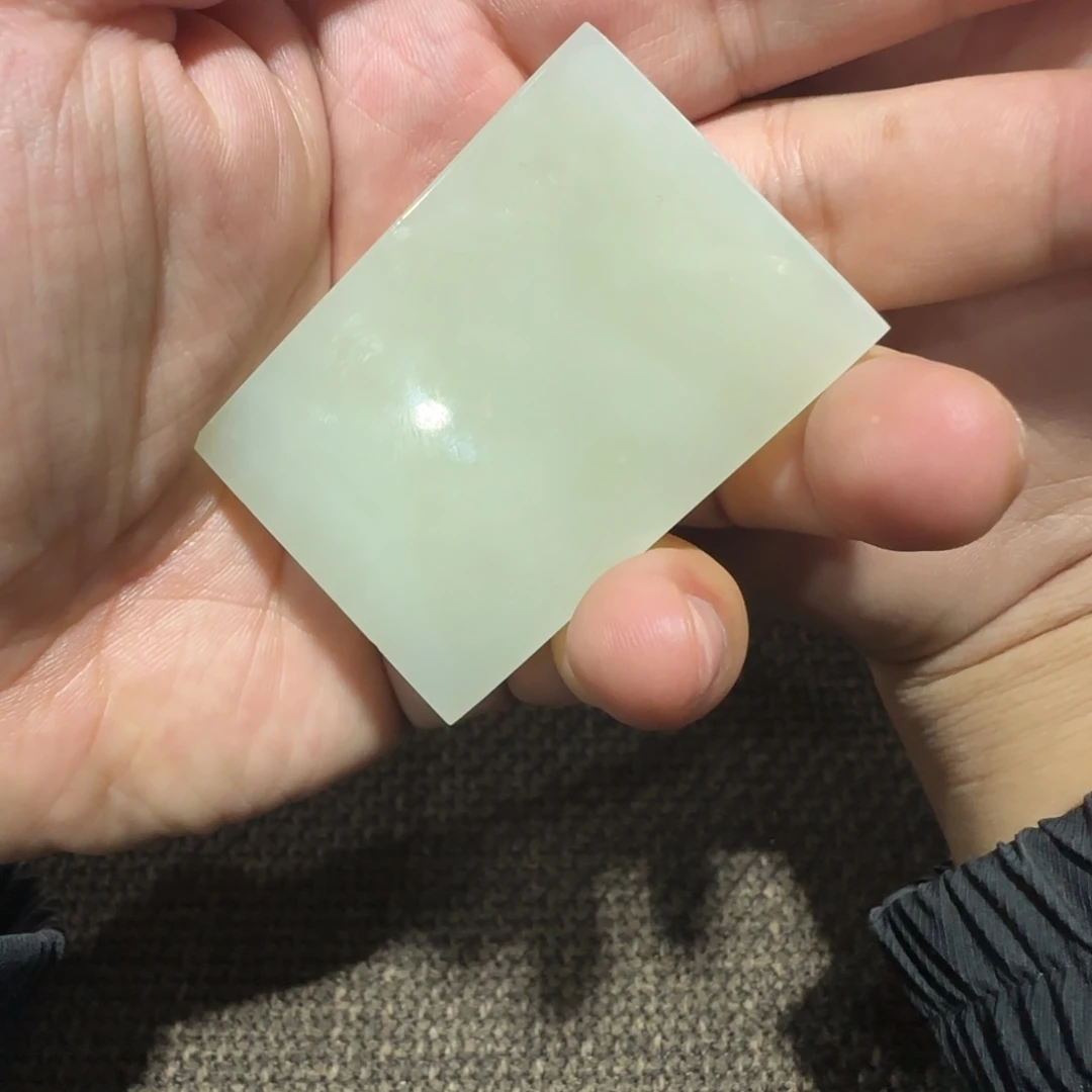 调***墩和田玉（糖玉）未镶嵌颈饰