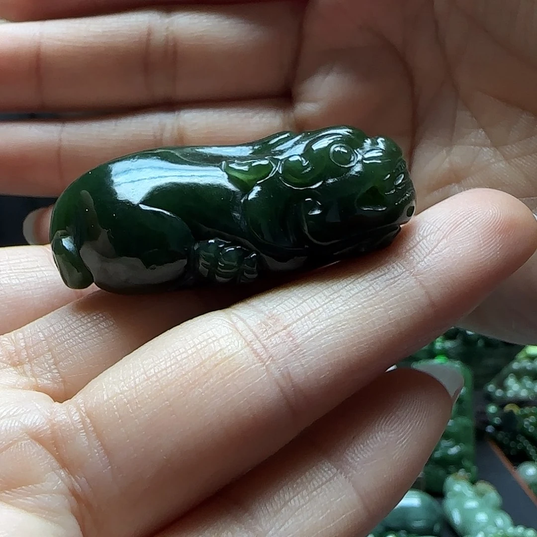 和田玉吊坠未镶嵌