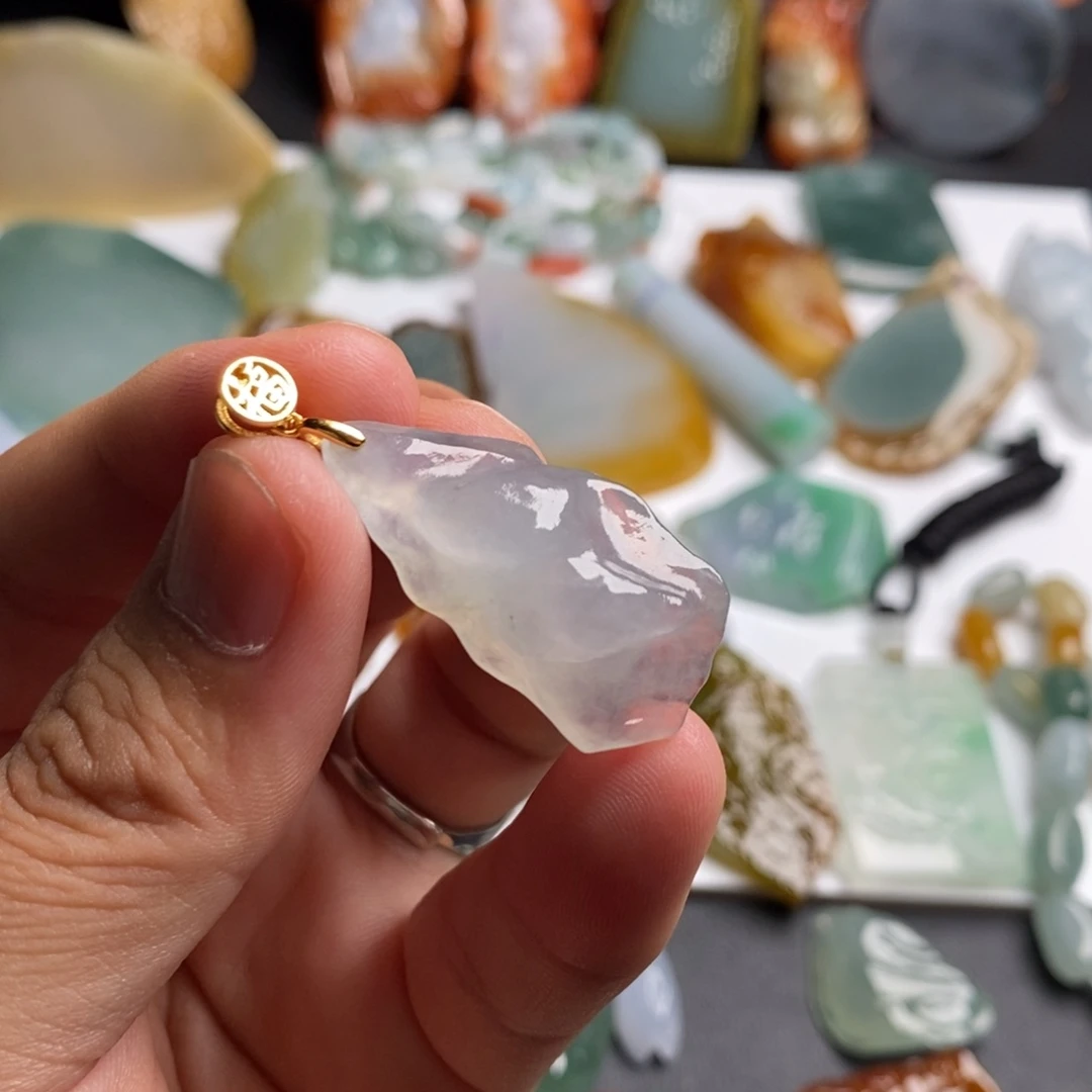 定制翡翠未镶嵌冰胶随形