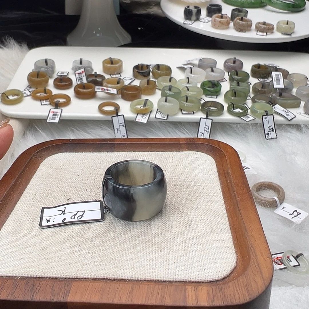 和田玉未镶嵌戒指A30青花墩墩17.8不退换