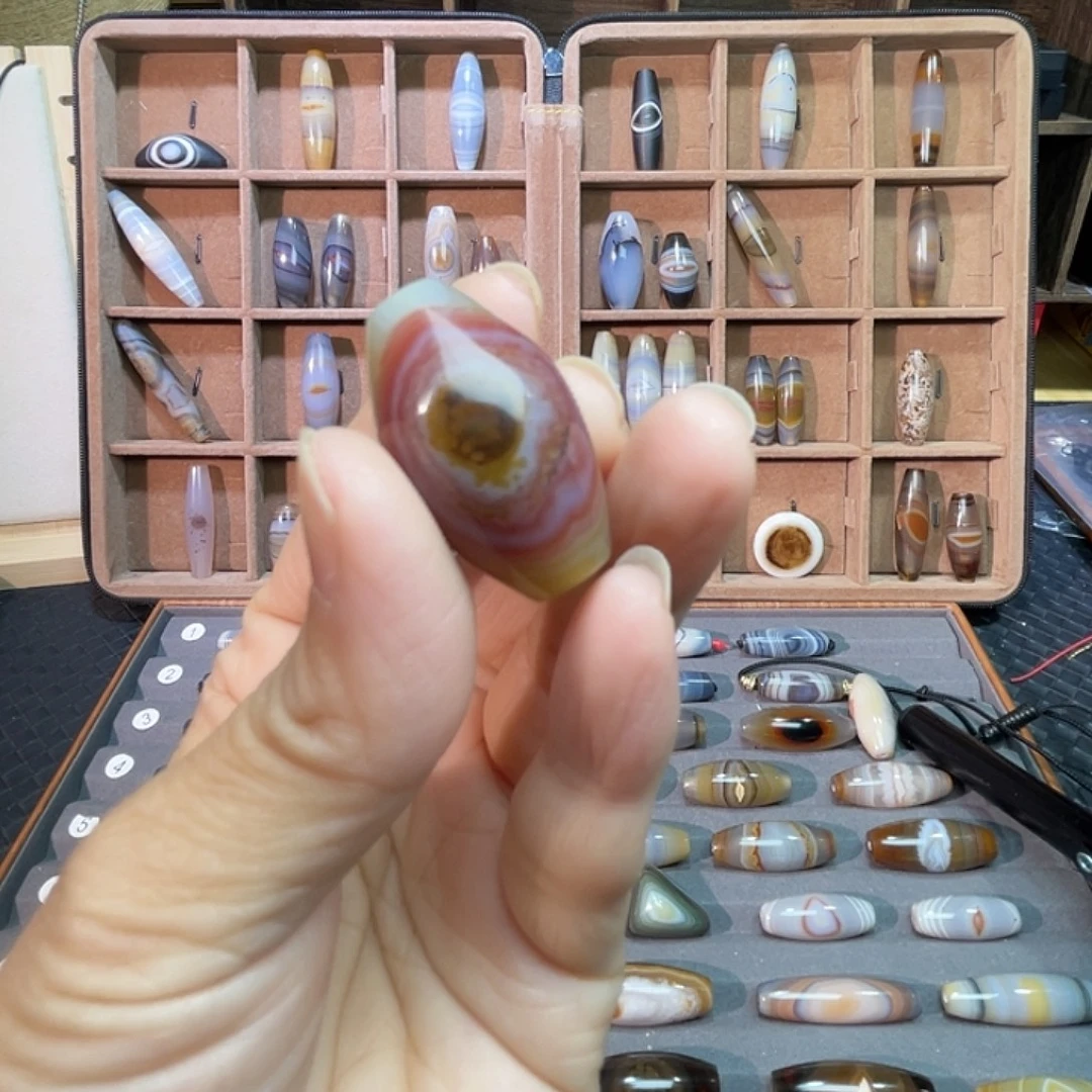 大***扬玛瑙/玉髓合金颈饰