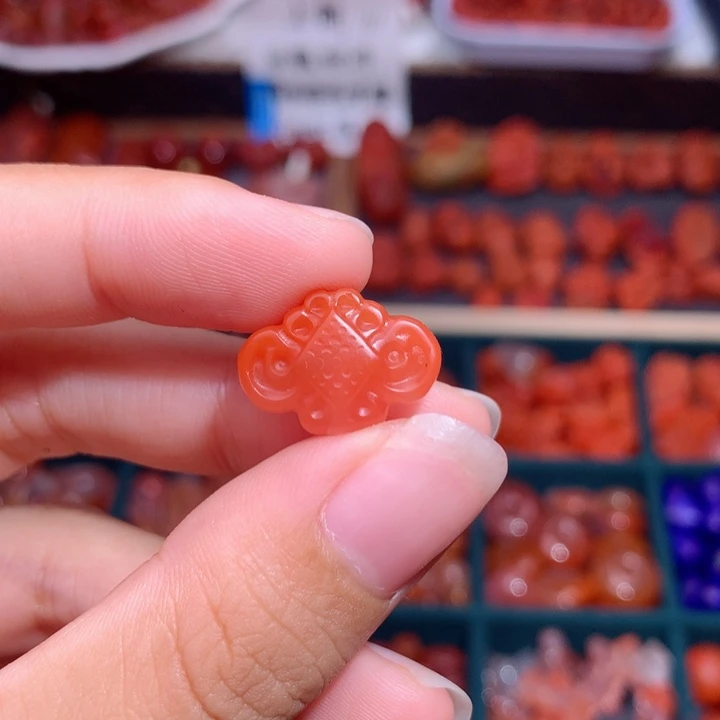 V***n南红玛瑙未镶嵌南红中国结