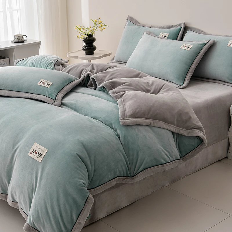 不老的爷爷2025新款高克重加厚保暖纯色牛奶绒宽边工艺四件套QDM