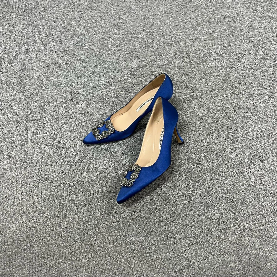 95新 AMIPARIS Manolo Blahnik MB 钻扣 高跟鞋 95新 36.5码