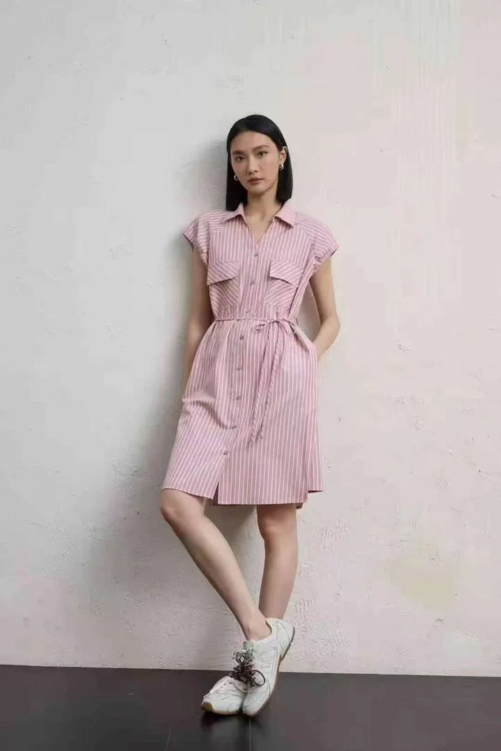 028-31402 条纹拼色中长款收腰衬衫连衣裙