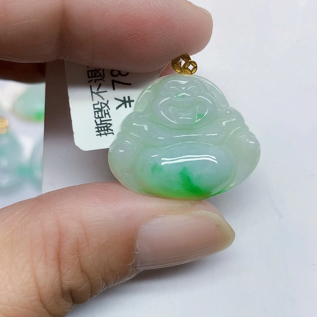 颈饰18K金镶嵌翡翠佛公