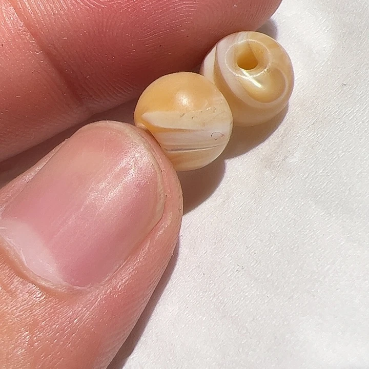 玻璃颈饰你在一起的