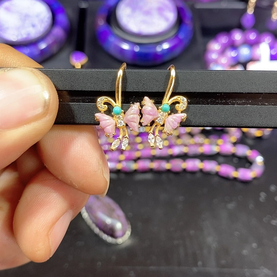 苏纪石（舒俱来）银S925镀金镶嵌南非舒俱来蝴蝶耳钩