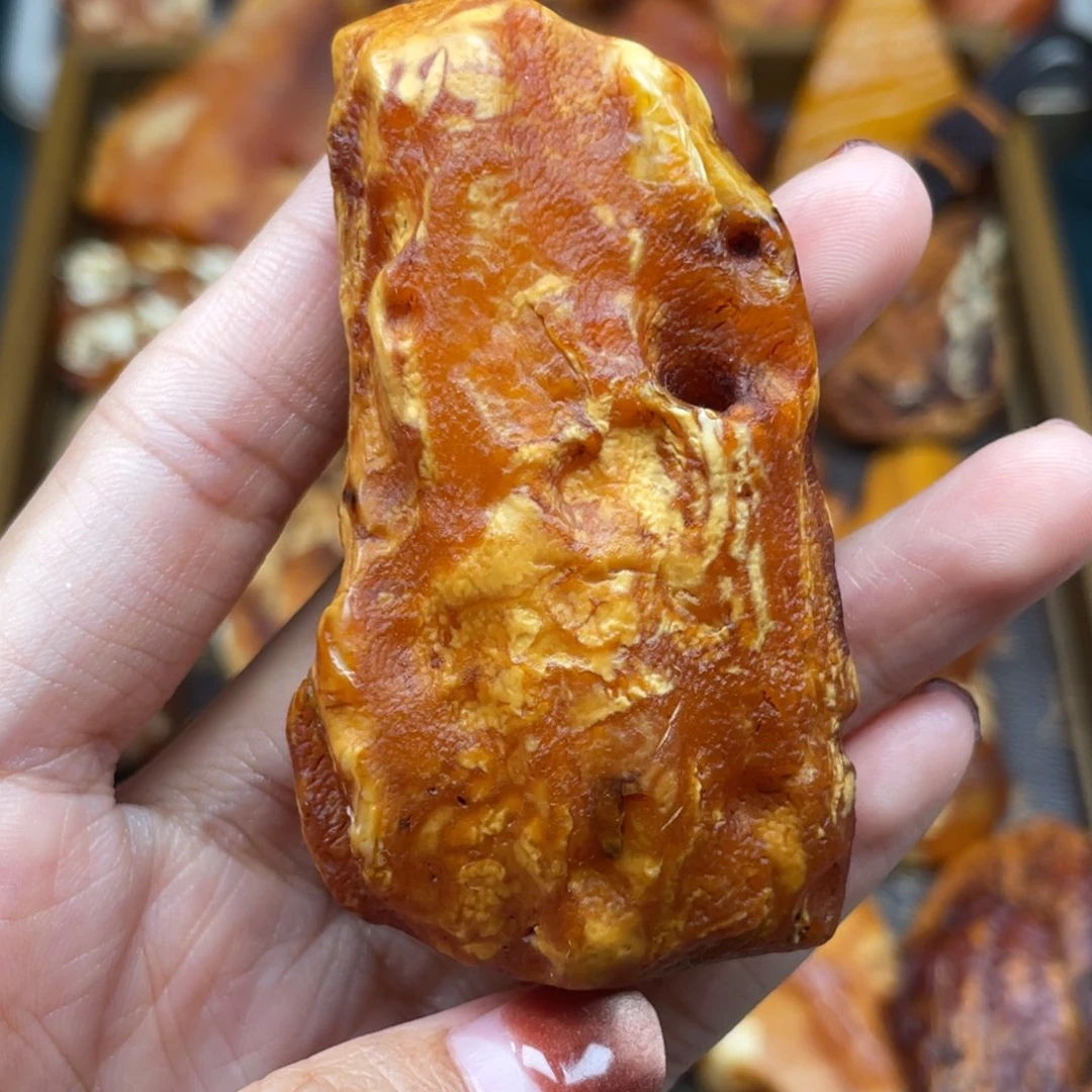 琥珀未镶嵌珠宝奇石