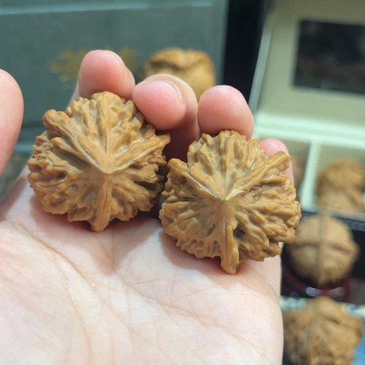 文玩核桃吊坠35秦闷三棱