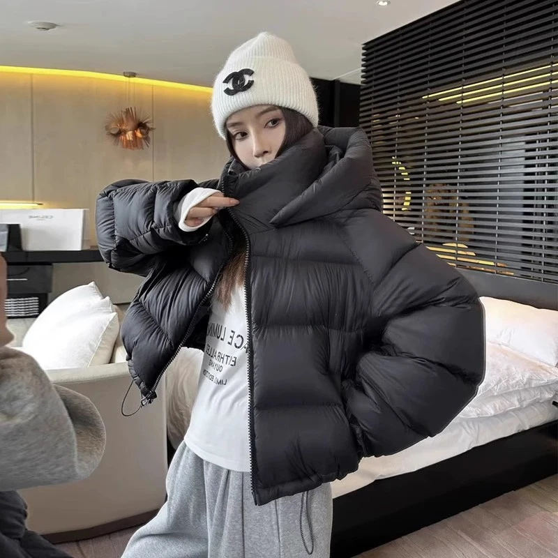 黑色肯豆风羽绒服女短款2025冬季新款连帽加厚小个子白鸭绒面包服