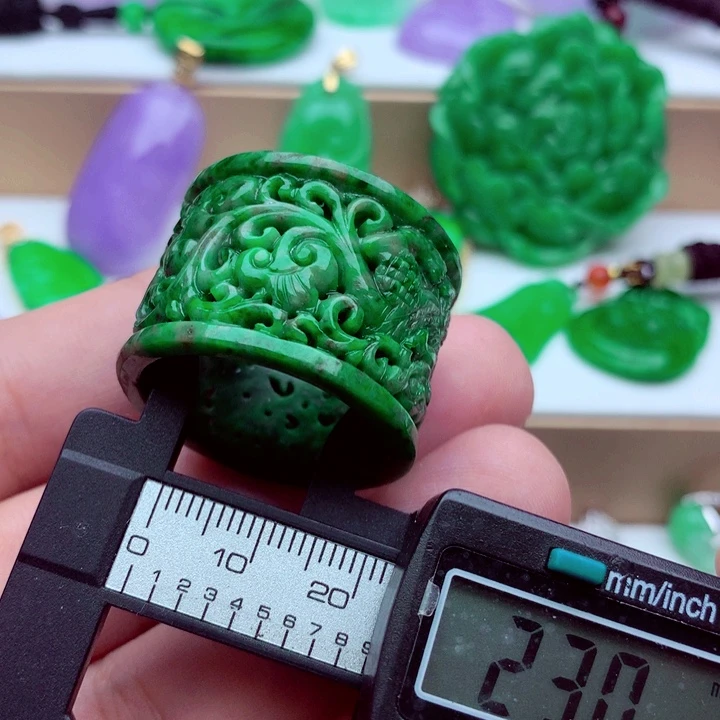 翡翠未镶嵌戒指戒指