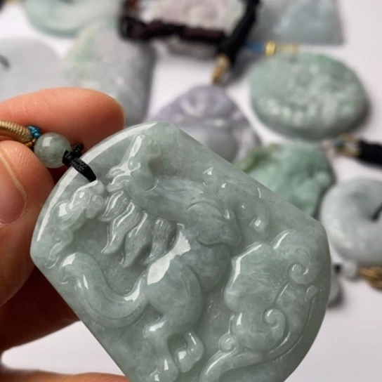 翡翠未镶嵌挂件翡翠