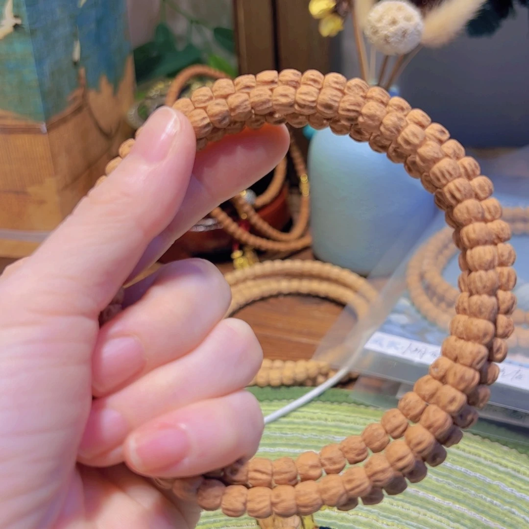 小***店柏香籽/百香籽吊坠