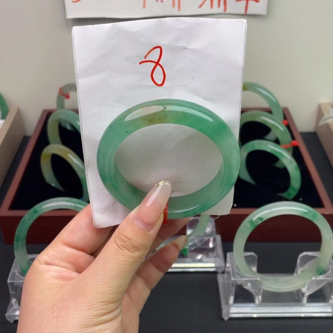 石英质玉（非洲翠）未镶嵌手镯8-53