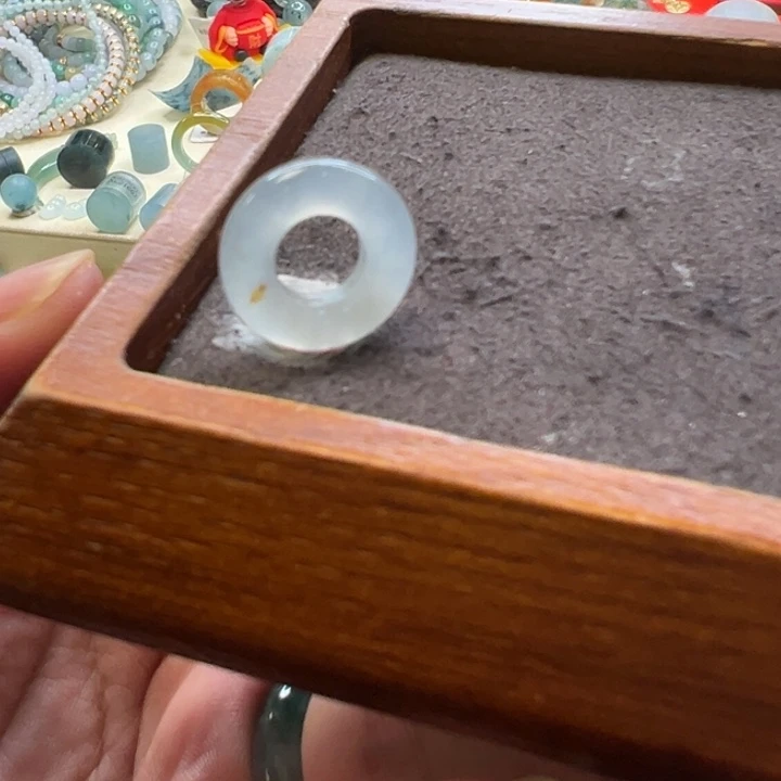 定制翡翠未镶嵌翡翠甜甜圈7