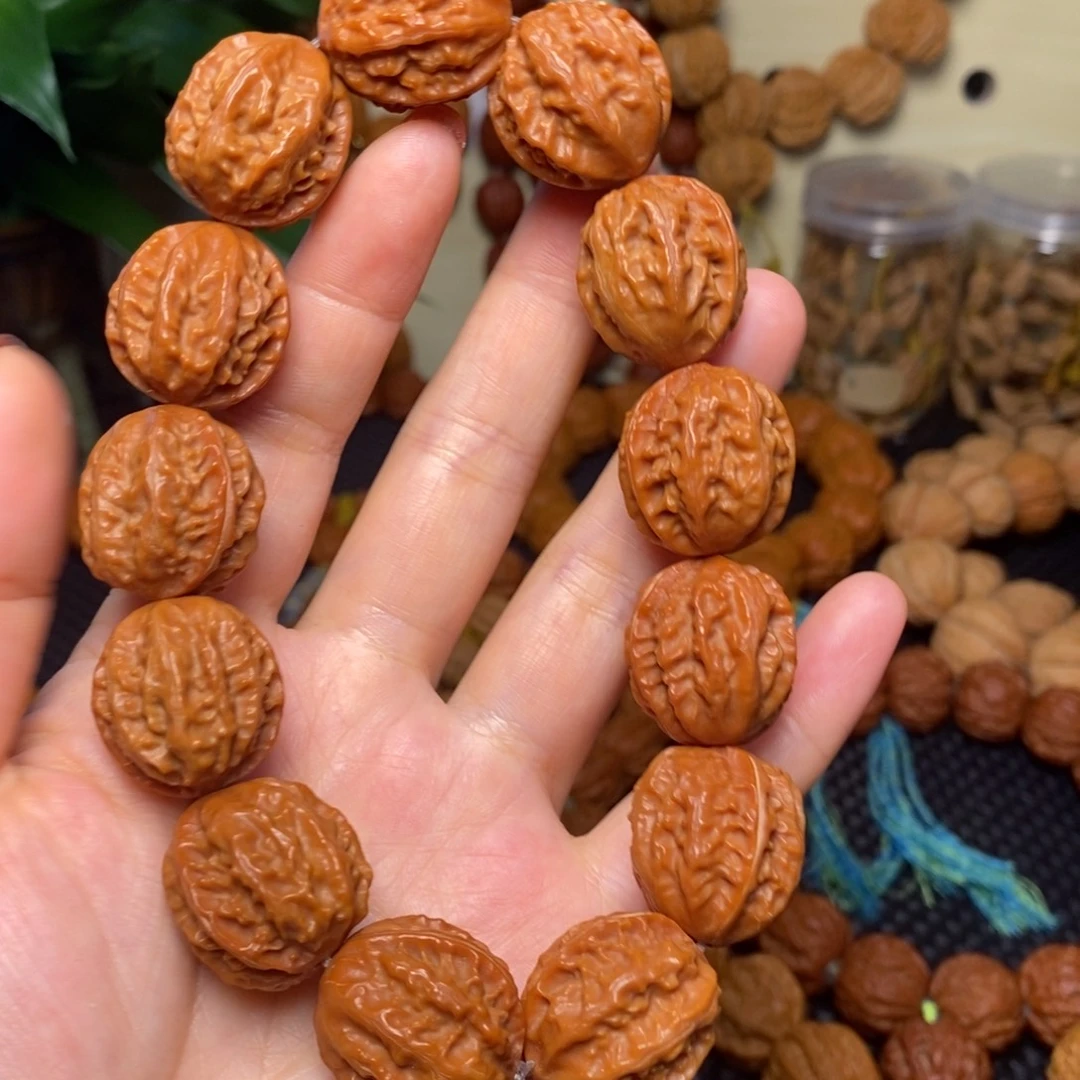 文玩核桃手串八棱龙脊背