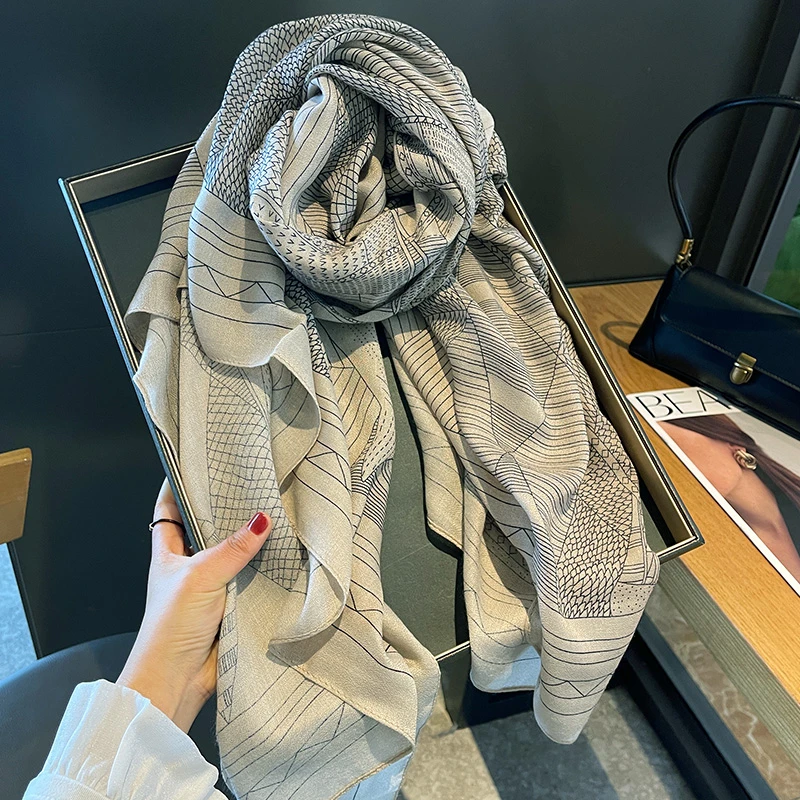 Miss Silas时尚艺术几何线条大方巾春夏空调房披肩外搭棉麻围巾女