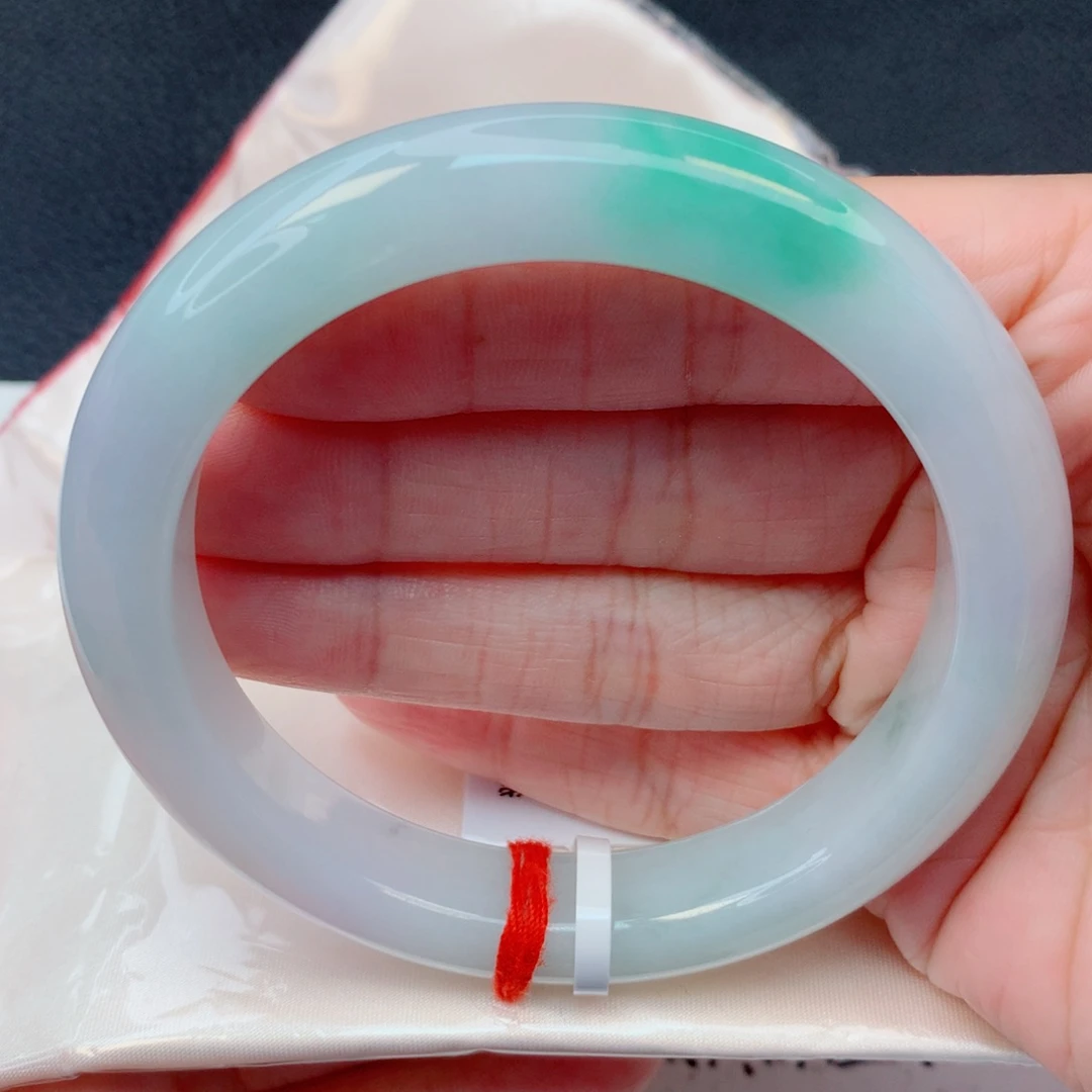 翡翠未镶嵌手镯60.8圈 细糯化春带彩细腻水润