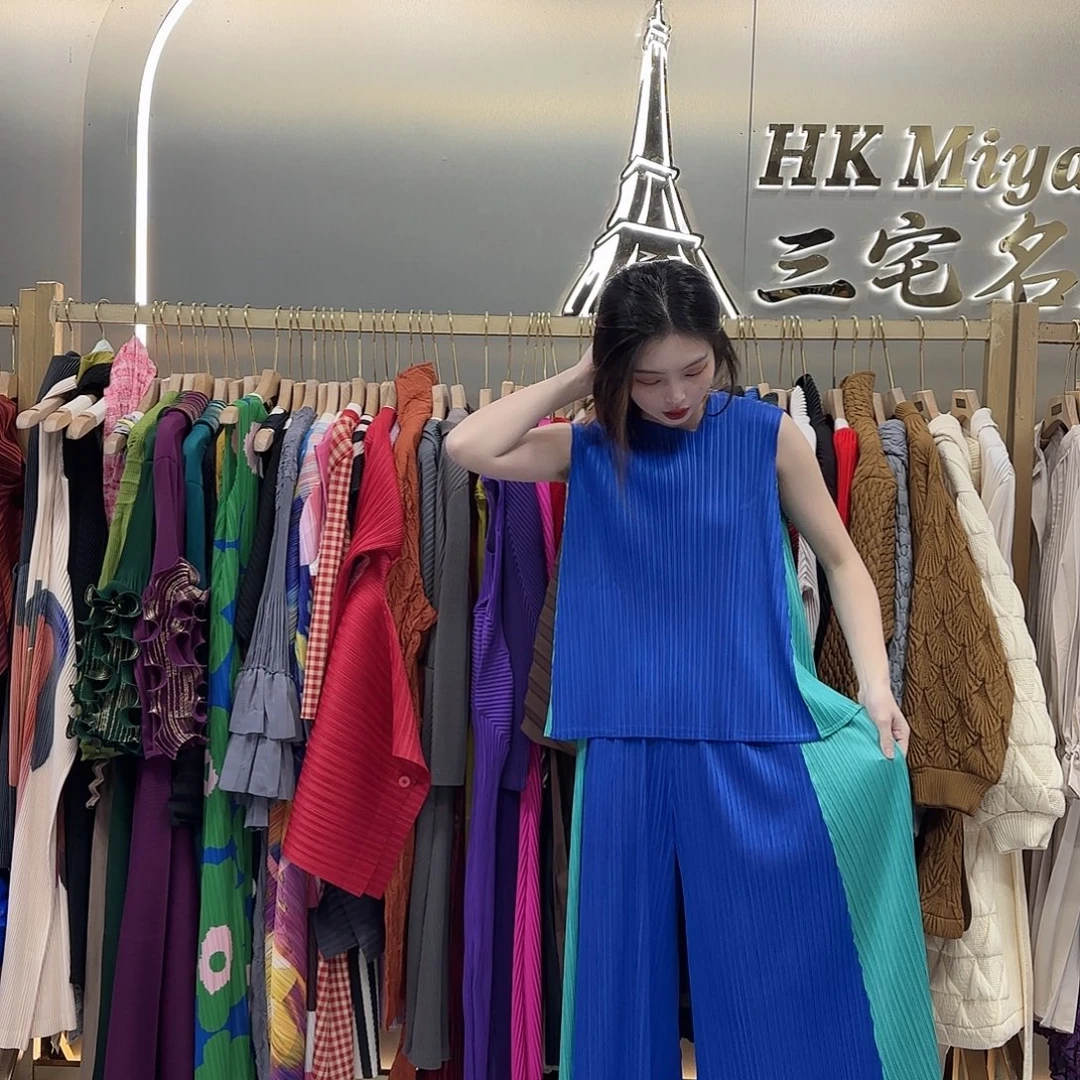 套头款宝蓝拼色上衣