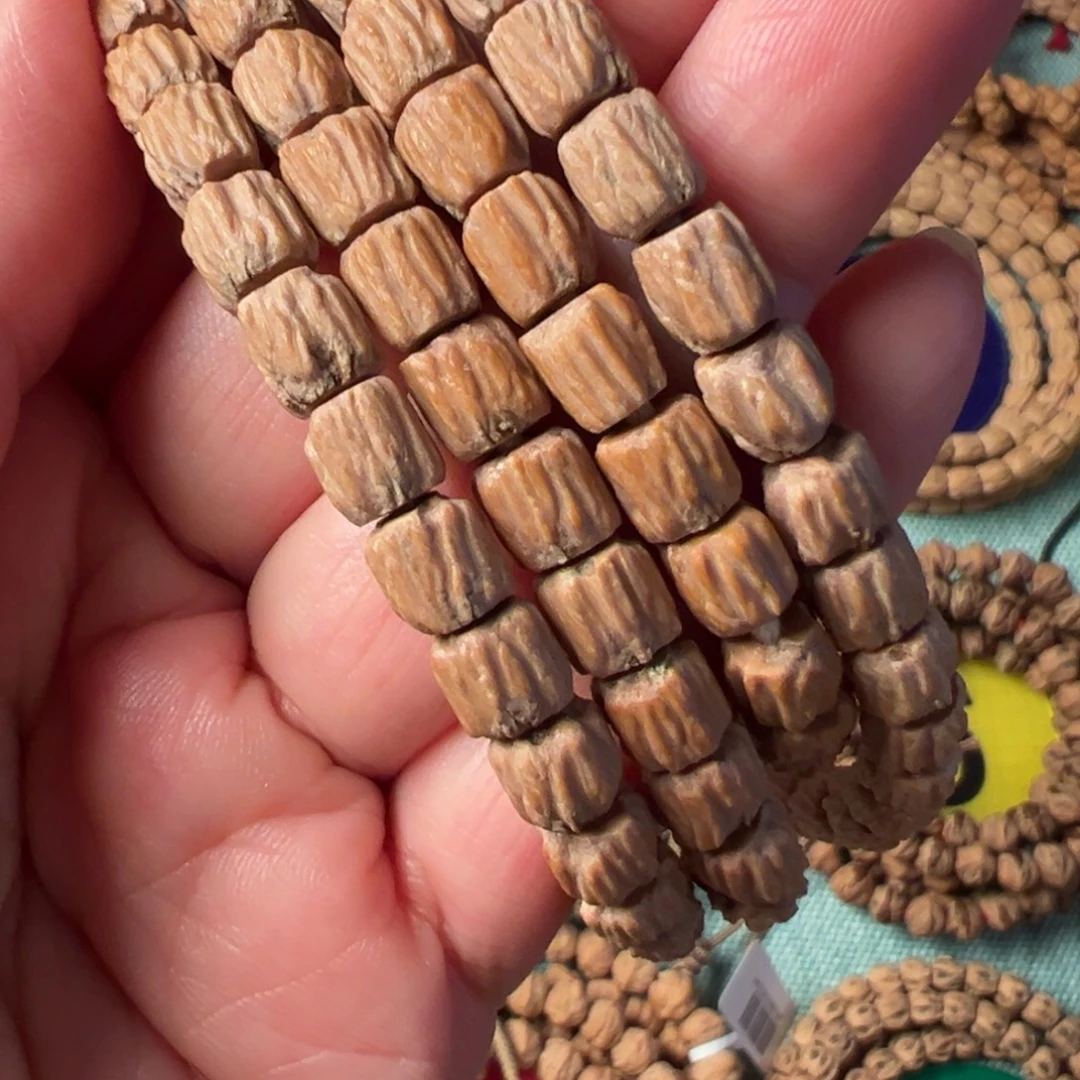 柏香籽/百香籽吊坠F713