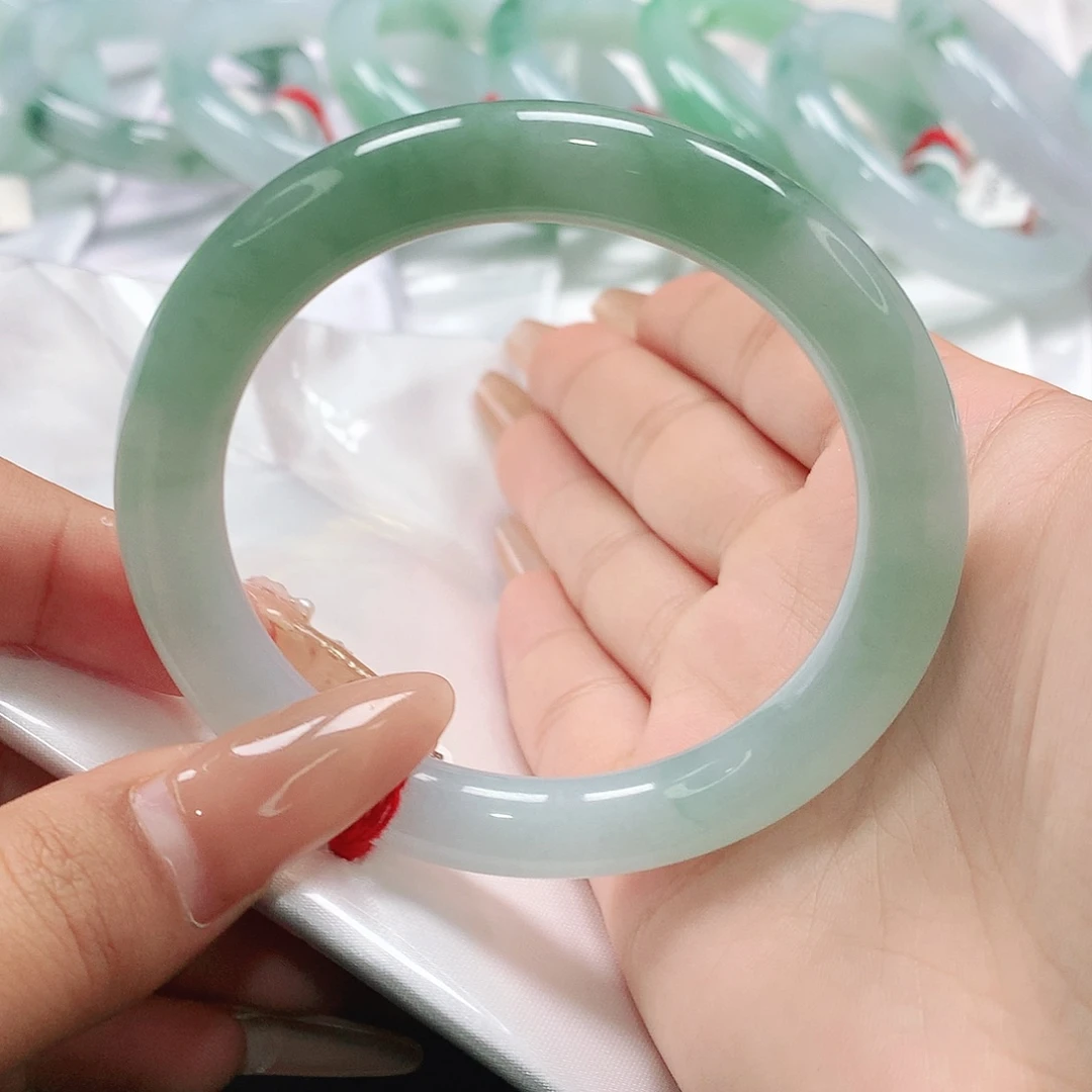 翡翠未镶嵌手镯缅甸天然翡翠